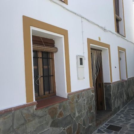 Casa Petra : Bonita Casa Rural En Yunquera Exteriör bild